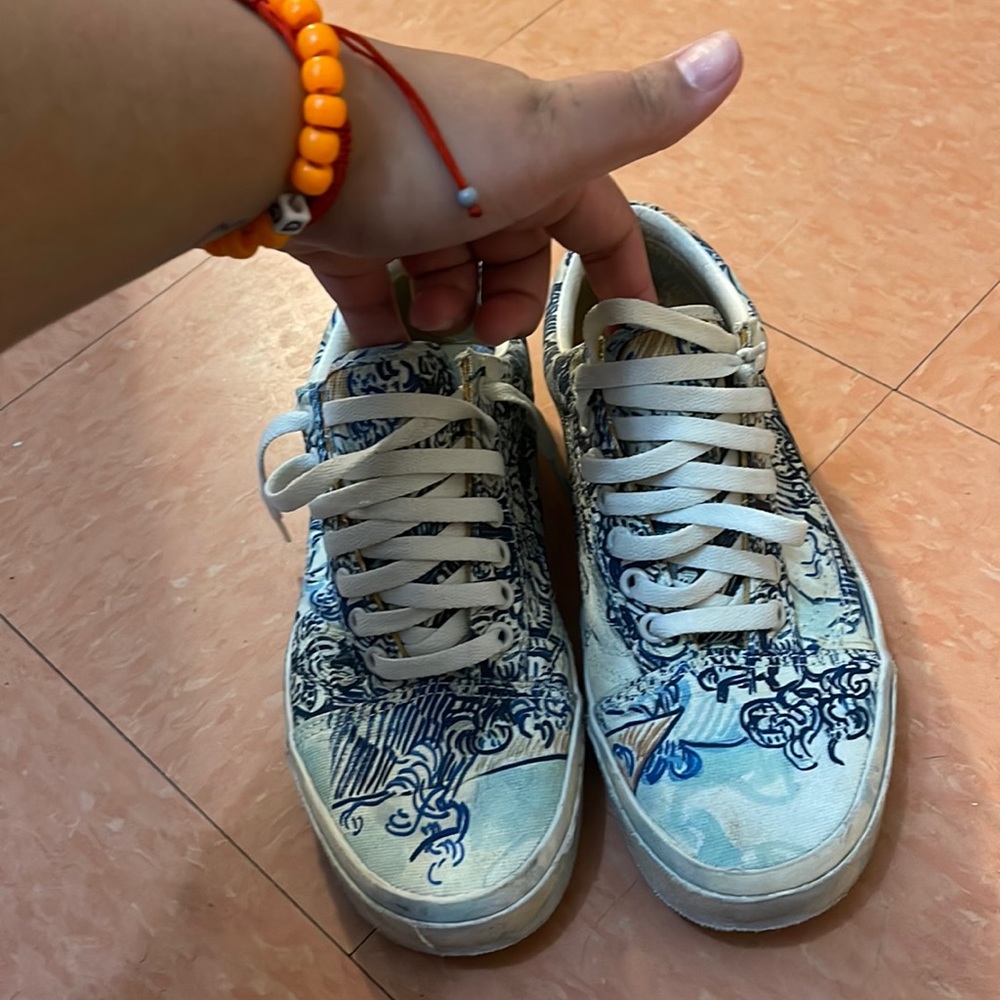 van gosh vans